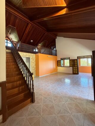  Immeuble � vendre 11 pi�ces 300 m�