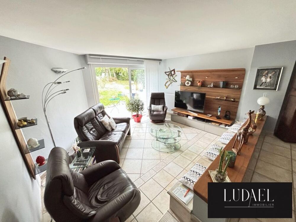 Vente Maison Maison familiale de 136 m² avec jardin paysager et double garag Blois