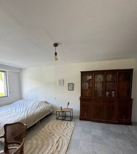  Appartement � louer 4 pi�ces 140 m�