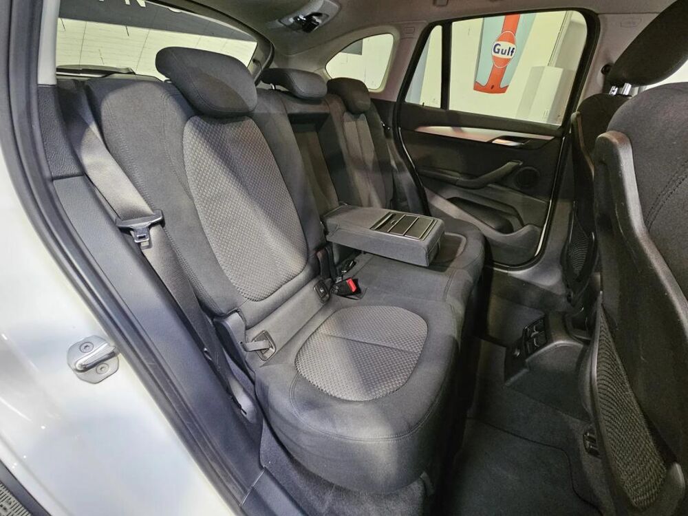 X1 (F48) 16d sDrive 1.5 d 12V 116 cv Business 2016 occasion 35520 La Chapelle Des Fougeretz