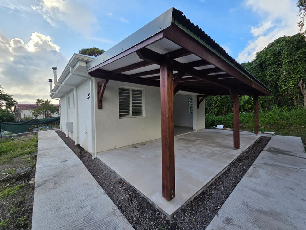 Location Maison Maison neuve � louer, 2 chambres, 56 m�, Gourbeyre Gourbeyre