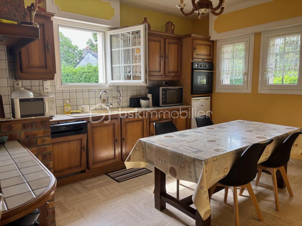Vente Maison Charmante maison familiale avec 4 chambres et sous-sol complet - Quartier paisible -  Proche centre-bourg Pleugriffet