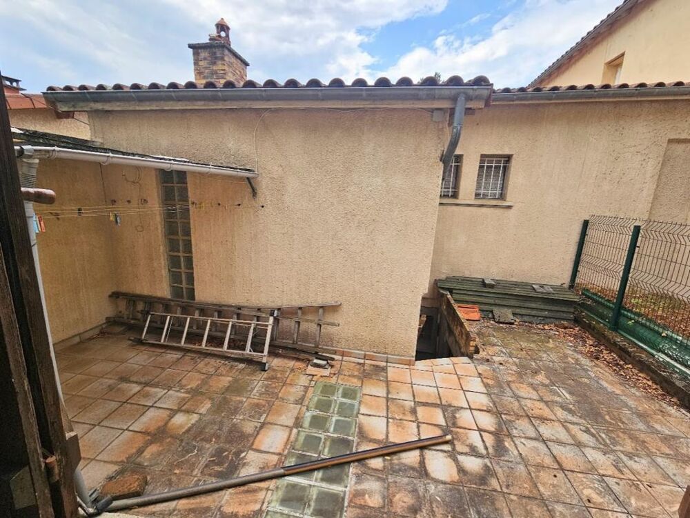 Vente Maison Maison à rénover – 2 chambres - Extérieurs - Garage - Pont-du-Château (63) Pont du chateau