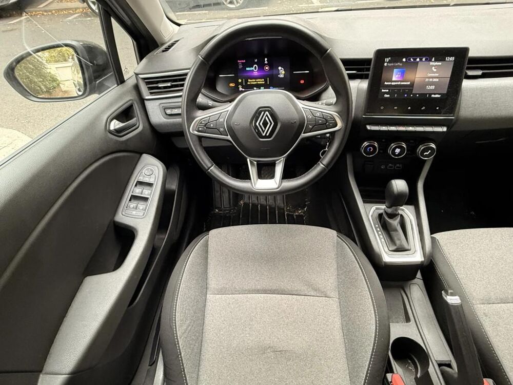 Clio V E-TECH FULL HYBRID 145 EVOLUTION RENAULT 2024 occasion 94100 Saint Maur Des Fossees