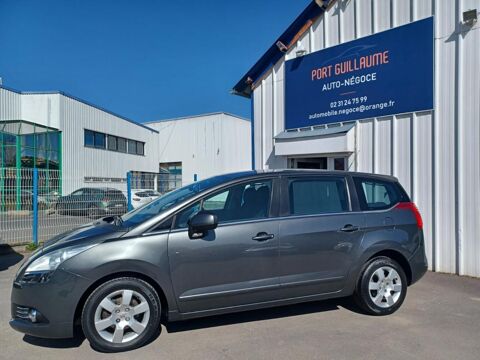 5008 1.6 HDI 112cv 7 PLACES 2011 occasion 14160 Dives Sur Mer