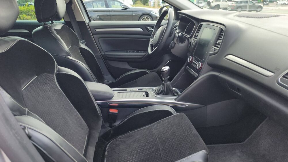 M&eacute;gane 1.2 TCe 130 Intens 2 - 5 places Entretien constructeur 2016 occasion 83000 Toulon