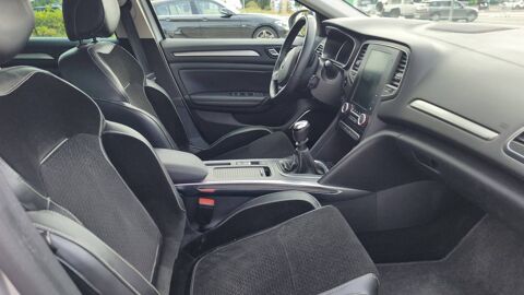 M&eacute;gane 1.2 TCe 130 Intens 2 - 5 places Entretien constructeur 2016 occasion 83000 Toulon
