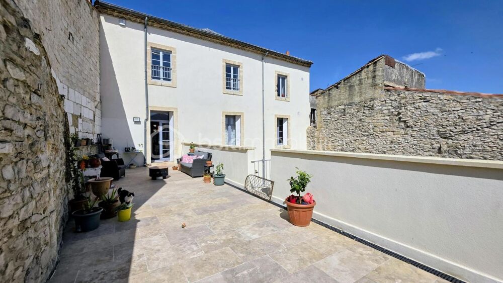 LUNEL Appartement de Charme au Coeur d'un Édifice Historique