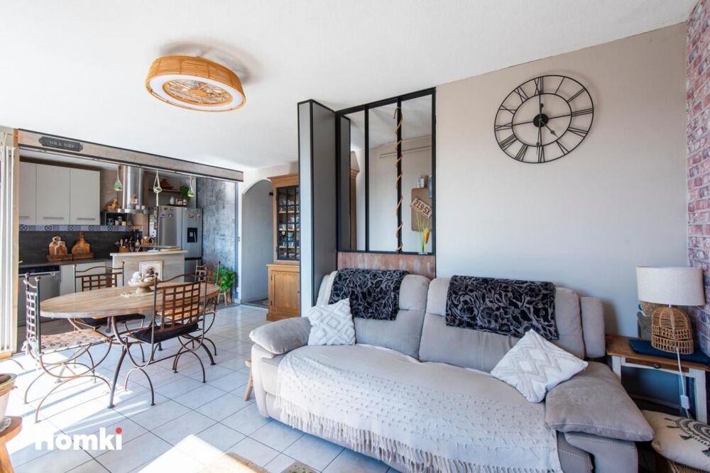 Vente Appartement Appartement T4 de 83 m2, Avenue Sainte-Anne Marignane