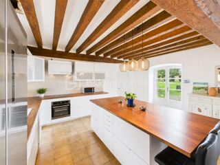  Maison à vendre 15 + pièces 400 m²