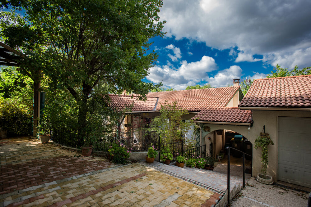 Maison plein de charme ,11pièce(s) 156 m2, 2 logements, garage et piscine