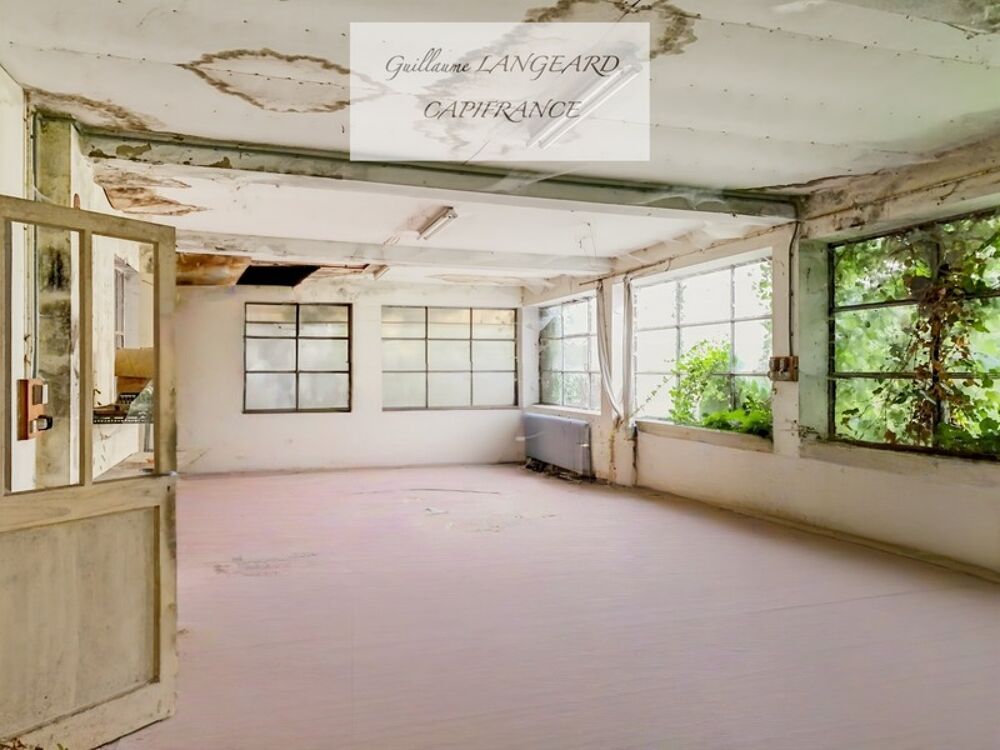 OYONNAX (01) - À vendre maison T5 de 155 m2 + Atelier professionnel de 423 m2 - 1220 m2 de terrain