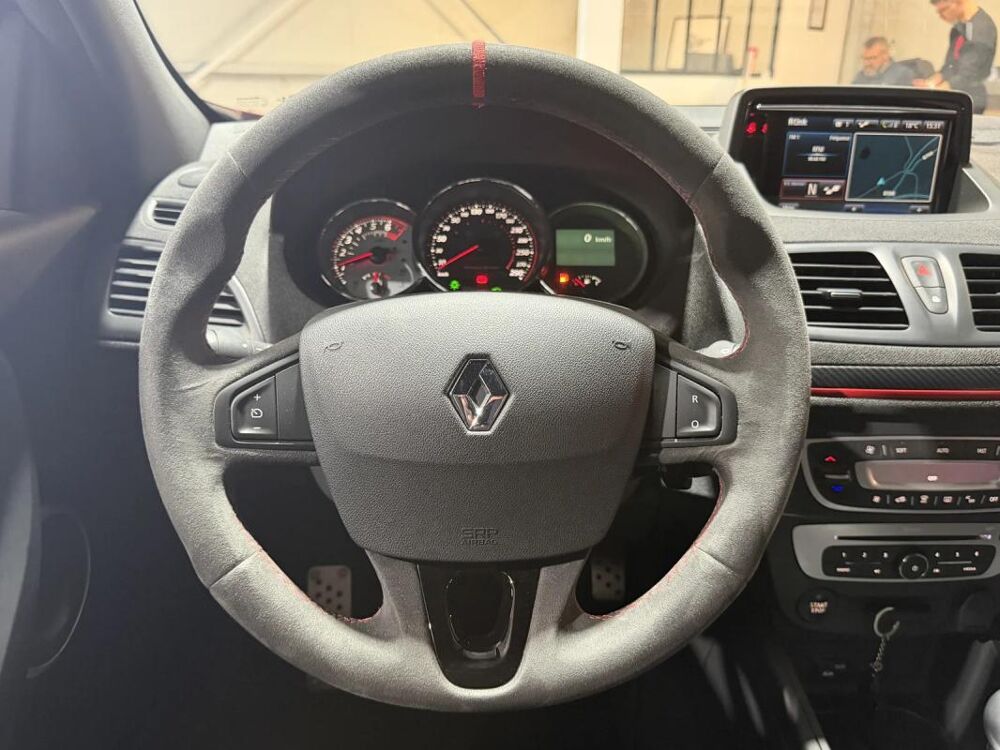 M&eacute;gane Phase 3 Coup&eacute; RS CUP S 2.0 16V Turbo S&S 275 cv 2015 occasion 85190 Venansault
