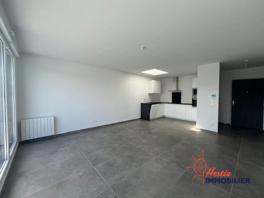 Appartement neuf 60 m² avec terrasse 62 m² -- Centre-ville Re