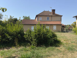  Maison  vendre 8 pices 250 m