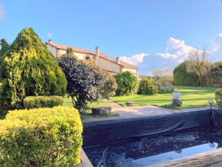  Propri�t�/ch�teau � vendre 7 pi�ces 148 m�