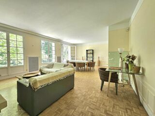  Propri�t�/ch�teau � vendre 7 pi�ces 231 m�