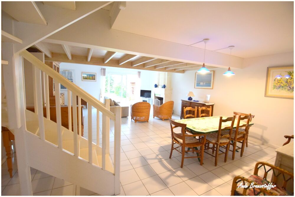 Vente Maison Maison à vendre 5 pièces SAINT MARTIN DE RE (17): Maison familiale lumineuse au calme, proche commerces et plage Saint martin de re