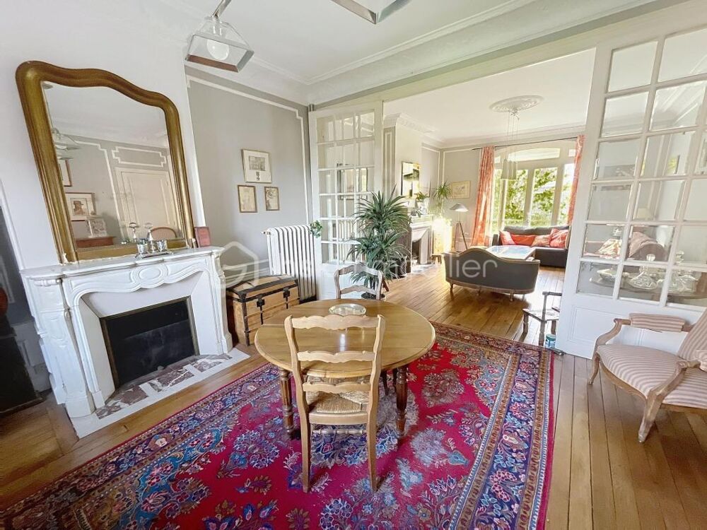 Vente Propriété/Château MAISON DE CARACTERE AVEC  JARDIN ET DÉPENDANCE La fere