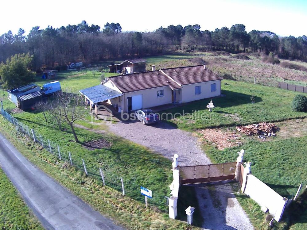 Maison de plain-pied avec nombreuses dépendances sur plus de 3 900 m²  Chepniers