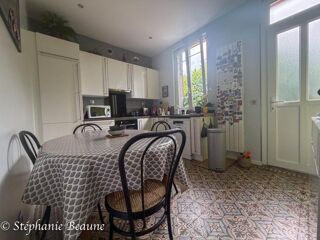  Maison à vendre 11 pièces 242 m²