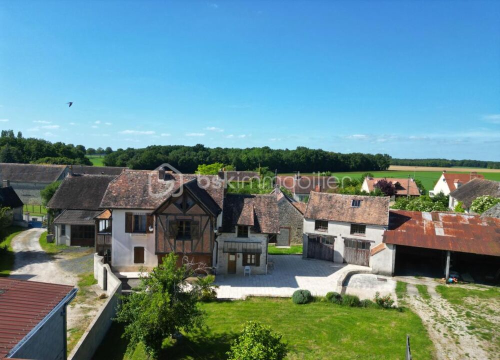 MAISON + HANGAR