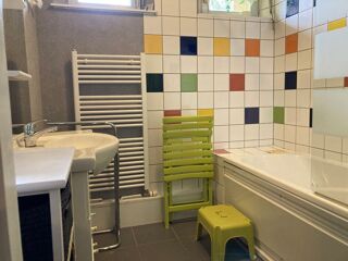  Appartement à louer 5 pièces 74 m²