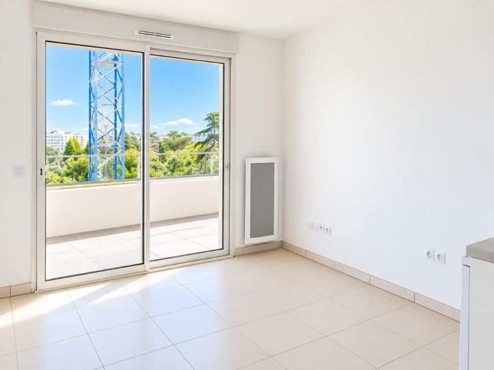 Location Appartement T1 avec parking et terrasse à Marseille Marseille 9