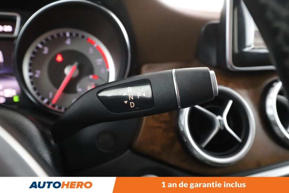 Classe GLA 220 CDI Sensation 4Matic 7G-DCT 170 ch 2015 occasion 92130 Issy-les-Moulineaux