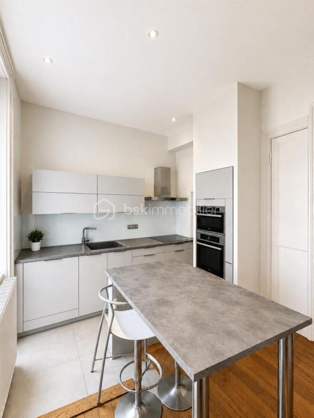 Rare à la vente  Secteur Préfecture  T2 de 54 m² avec prestations de qualité
