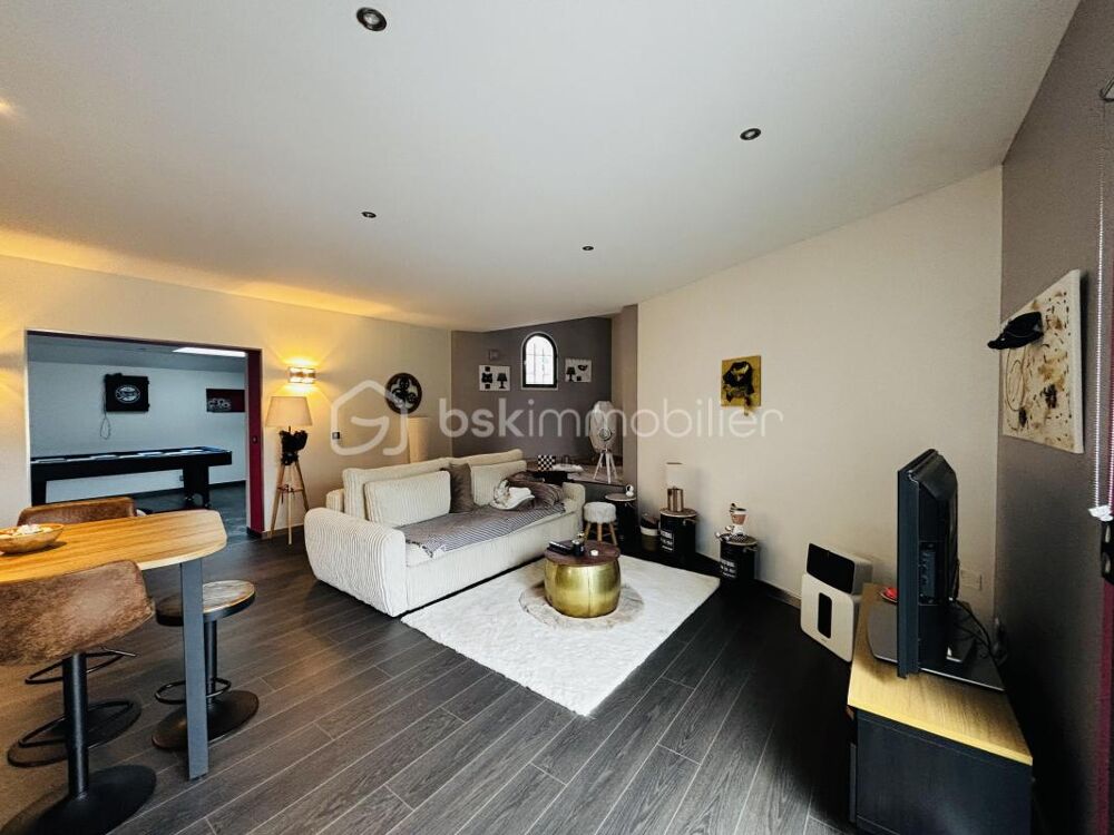 Vente Maison ? À VENDRE – Superbe maison familiale de 220 m², prête à vous accueillir ? Tallende