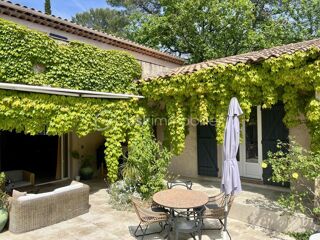  Maison à vendre 10 pièces 282 m²