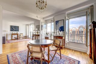  Appartement à vendre 8 pièces 155 m²
