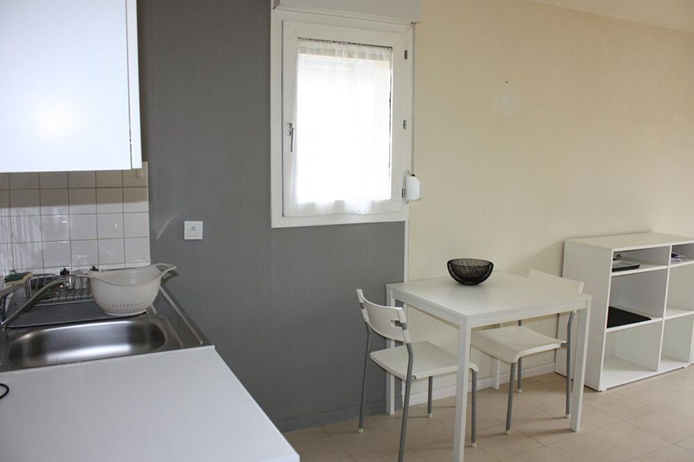 Location Appartement Studio meublé avec jardinet Lardy