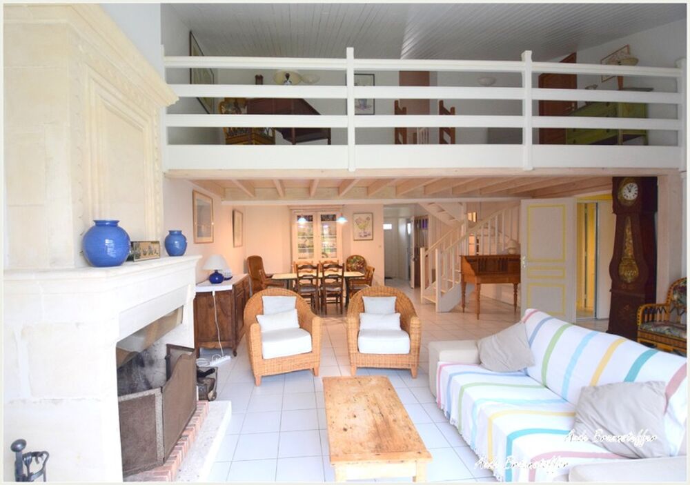 Maison à vendre 5 pièces SAINT MARTIN DE RE (17): Maison familiale lumineuse au calme, proche commerces et plage
