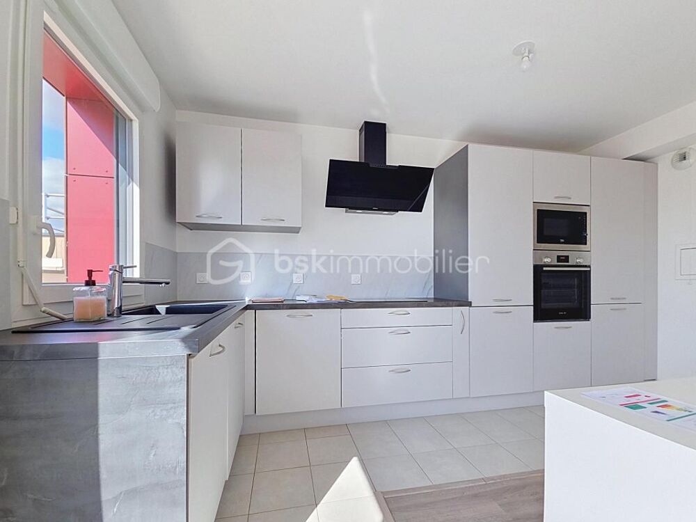 Vente Appartement Appartement 4 pièces, dernier étage avec terrasse sans vis à vis Noisiel