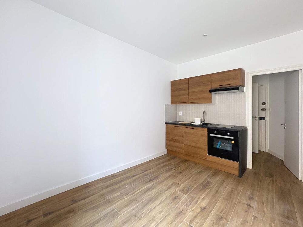 Location Appartement Appartement F1 BIS de 25,68m² - SALINS Clermont ferrand