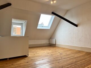  Immeuble à vendre 15 + pièces 300 m²
