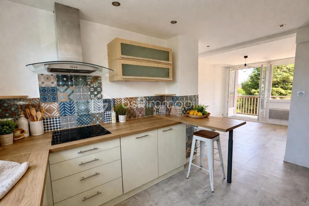 APPARTEMENT DE TYPE T4 TRANSFORMÉ EN T3 DE 63 m2 AVEC CAVE - RÉNOVATION DAMPLEUR DÉJÀ VOTÉ EN AG 32000 € CHARGE VENDEUR