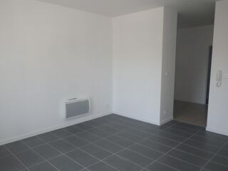  Appartement à louer 2 pièces 34 m²