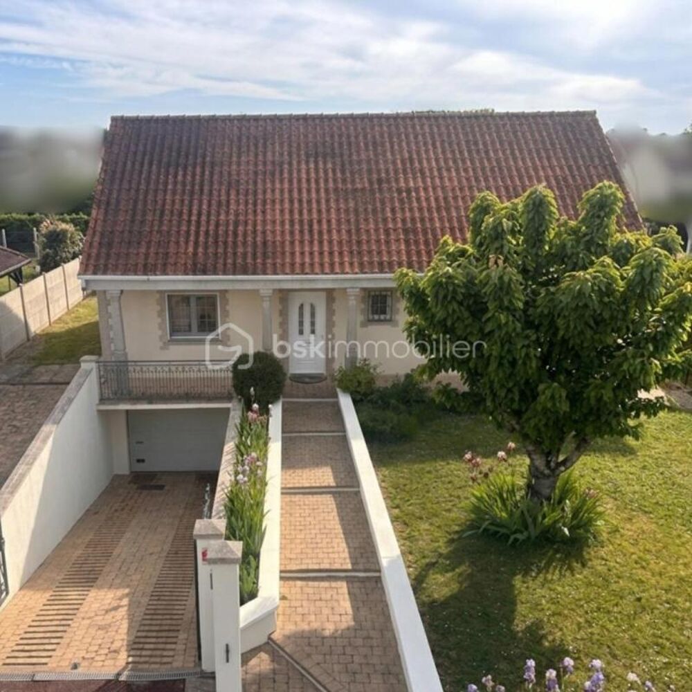 Vente Maison Maison familiale de plain-pied avec sous-sol total – 140 m² habitables sur terrain clos de 800 m² Ormes