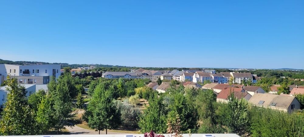 Location Appartement JOUY-LE-MOUTIER – Quartier de la Rosée - Appartement 2 pièces meublé • 41 m² • Terrasse • Parking • Vue dégagé Jouy le moutier