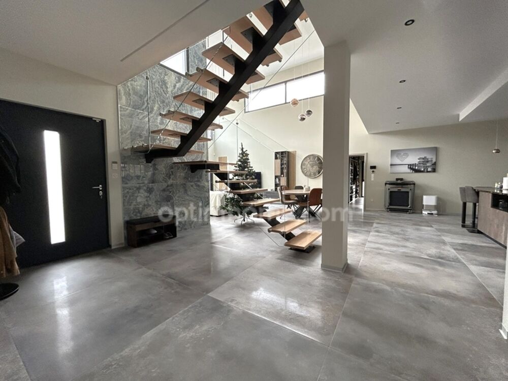 Vente Villa BETTENDORF, 2min de HIRSINGUE, Villa d'architecte, 222m� habitable (+400m� surface totale), suite parentale, piscine chauff�e, p Bettendorf