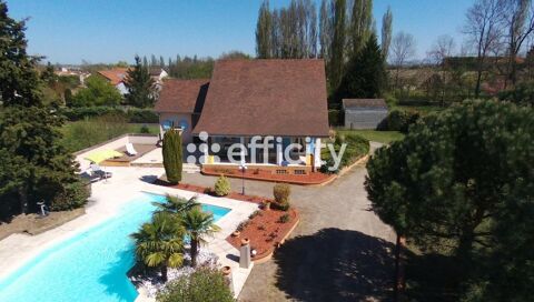   Maison Maison - 7 pi�ce(s) - 220 m�