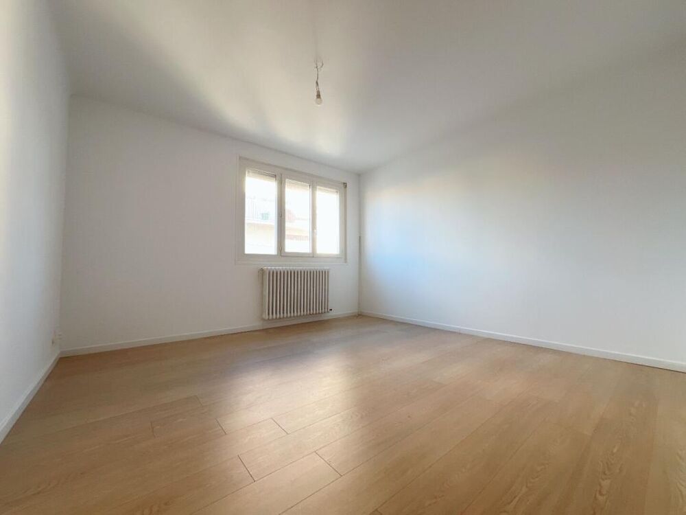 Vente Appartement Charmant appartement T3 entièrement rénové de 64 m² au 2 eme étage sans ascenseur d'une petite copropriété Perpignan