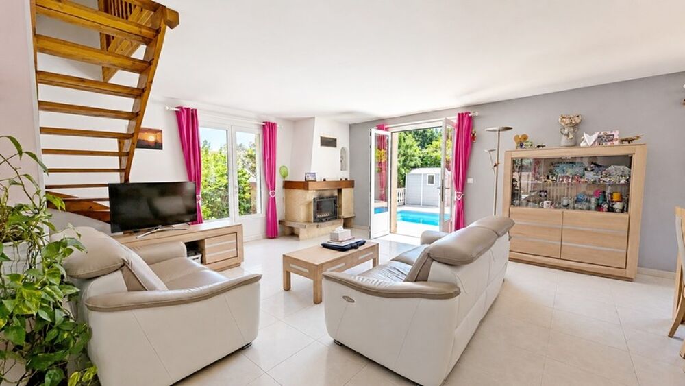 à vendre  Maison Eyguières (13430)