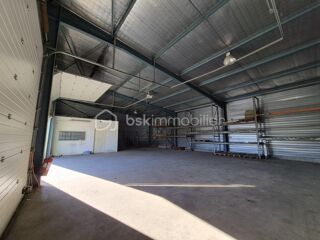  Immeuble � vendre 15 + pi�ces 820 m�