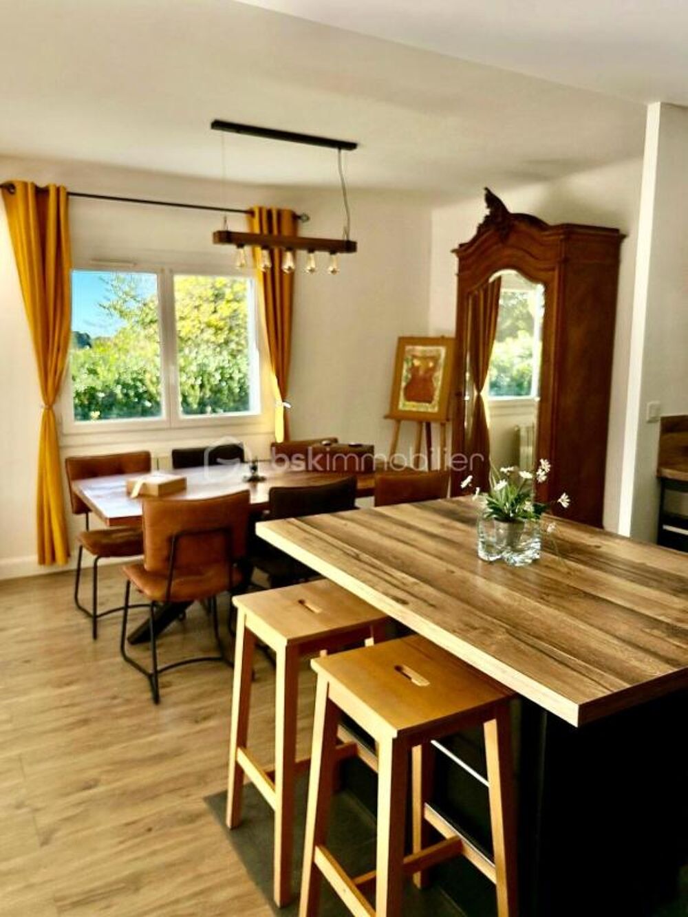 à vendre  Propriété/château Grans (13450)
