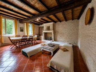 Vente Maison Élégante maison de campagne en pierre, beaux volumes et jardin Brie sous archiac