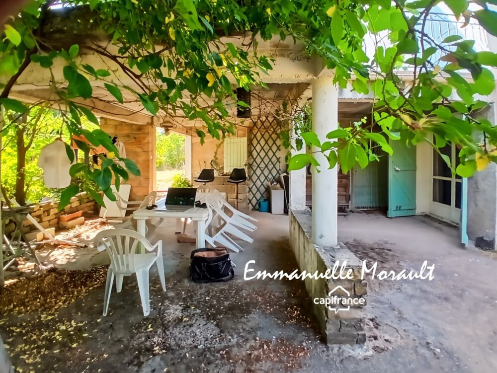 Maison de campagne à rénover 4 pièces BAGNOLS EN FORET (83)